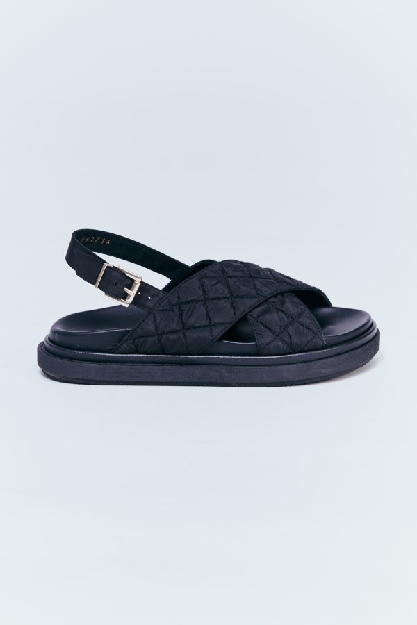 Marshmallow Quilted black